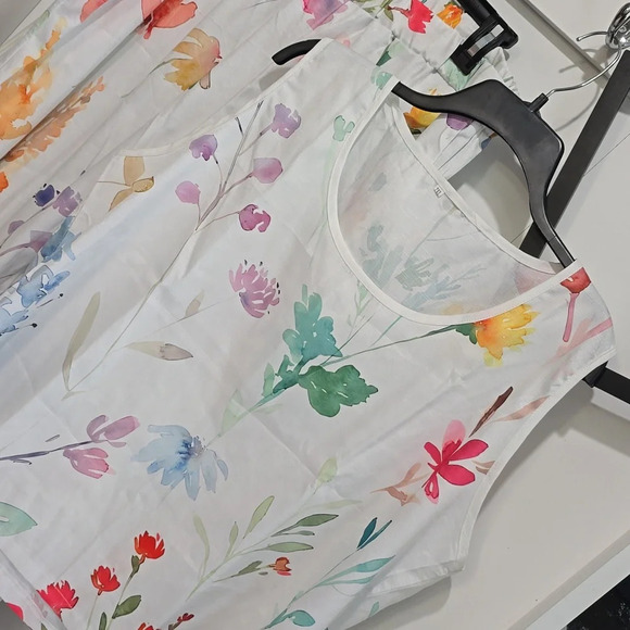 Vintage-BEAUTIFUL FLORAL  2 PIECE SET - Picture 3 of 10